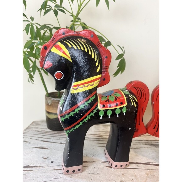 Vintage Hand Painted Lacquered Russian Folk Art Wood Horses Set Figurines USSR - Picture 4 of 12